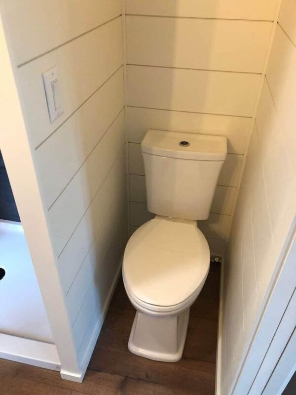40FT’ High Cube Container Tiny Home - Image 6